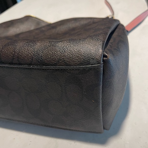Coach shoulder Hand bag Purse Brown & Pink Flawless Like NEW adjustable strap - Picture 10 of 14